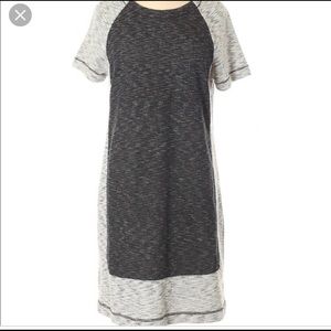 Lou &Grey block knit shift dress